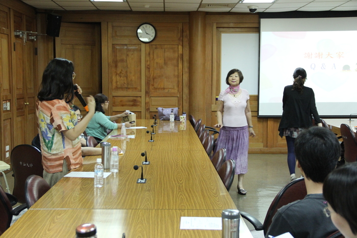 學務處諮職組~「幸福講堂」性別平等演講活動：「情人、夫妻、父母夢」「親密關係GPS」性別平等演講活動圖片