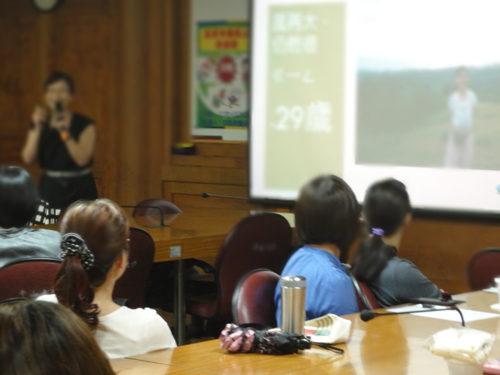 學務處體衛組~女性健康講座、女性友善校園環境調查及宣導：當更年期遇上青春期圖片