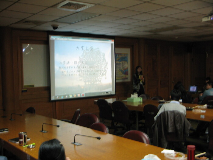 學務處諮職組~「讀好書創意競賽」決賽發表圖片