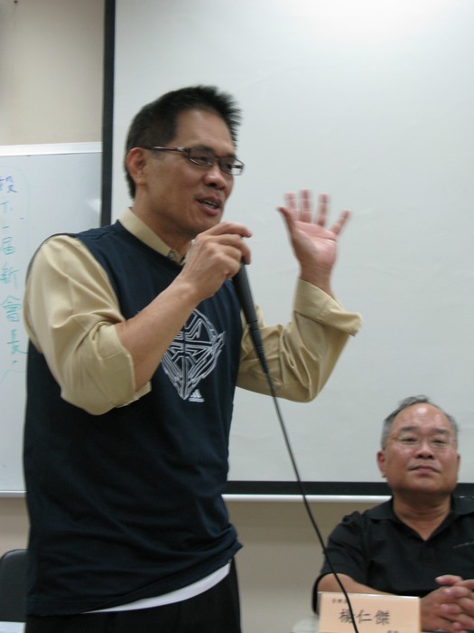 與人文主修男同學對話(孫小玉等)圖片