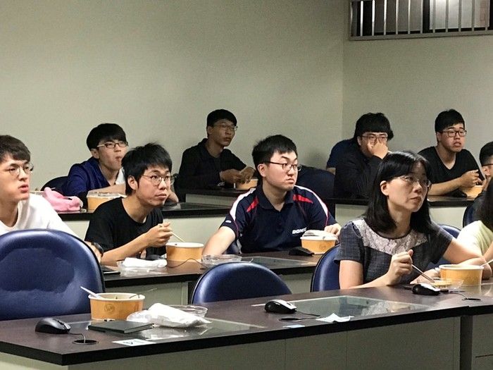 108年度工學院機電系-諮商中心性平電影賞析：戀夏500日圖片