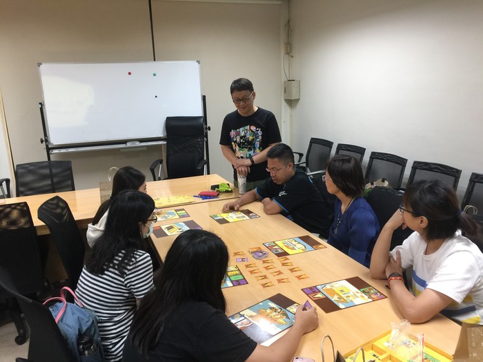 108年度學務處諮職組-LOVE IN! 幸福在一起【二】多元家庭桌遊工作坊圖片