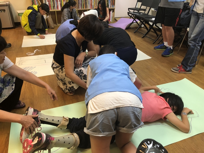 107學年資源教室-藝術下鄉:泰德美術館藝術特展講座暨體驗活動圖片