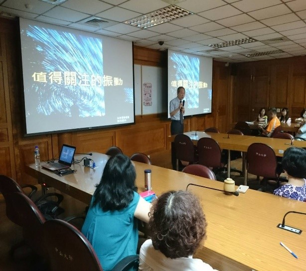 108年度學務處體衛組-性別平等-與自己的親密-在放下與擁有之間確定自己講座圖片